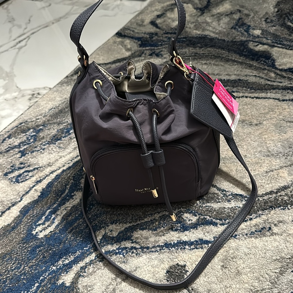 BNWT ISAAC MIZRAHI grey  Nylon Drawstring Bucket Shoulder Bag